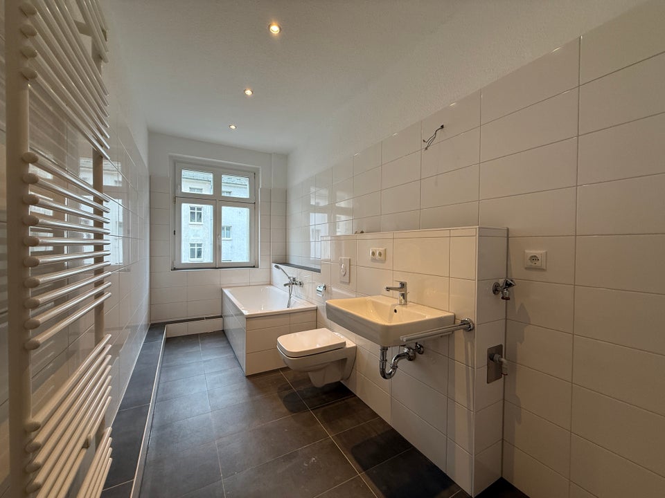 Willkommen Zuhause: ansprechende 2-Zimmer-Wohnung - Foto 2