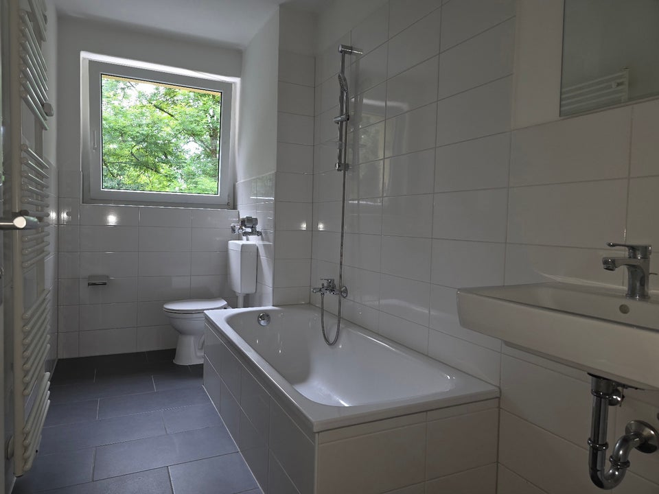 Attraktiv! Familienfreundliche 3- Zimmer-Wohnung - Photo 2