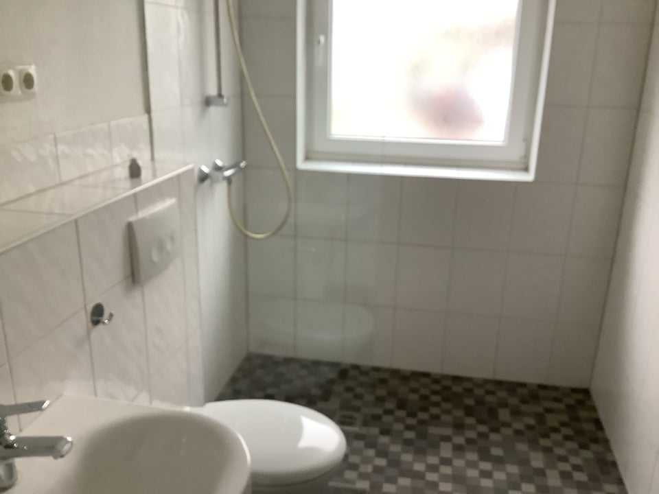 Wohnung mit Terrasse! - Photo 2