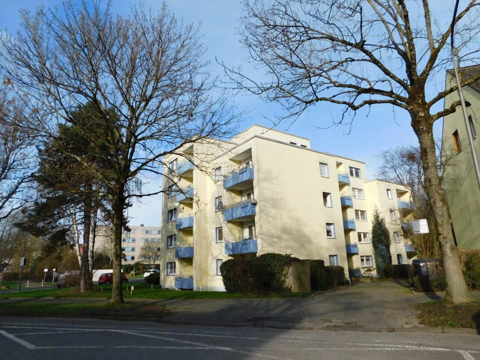 Barrierefrei Wohnung mit Aufzug und Balkon! - Foto 3