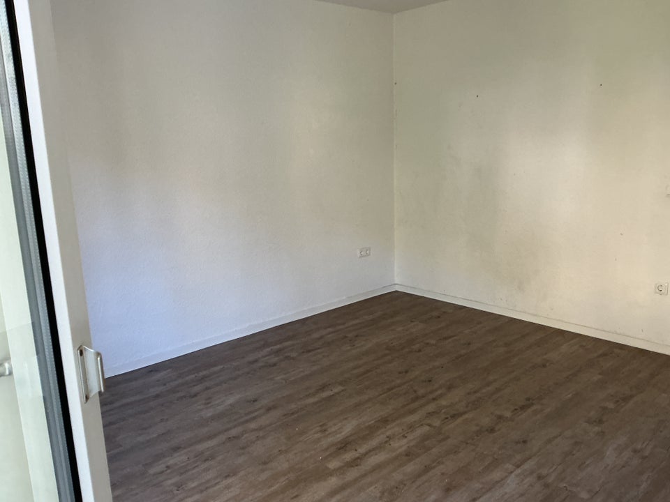 **3-Zimmer-Wohnung mit Balkon sucht Nachmieter** - Photo 1
