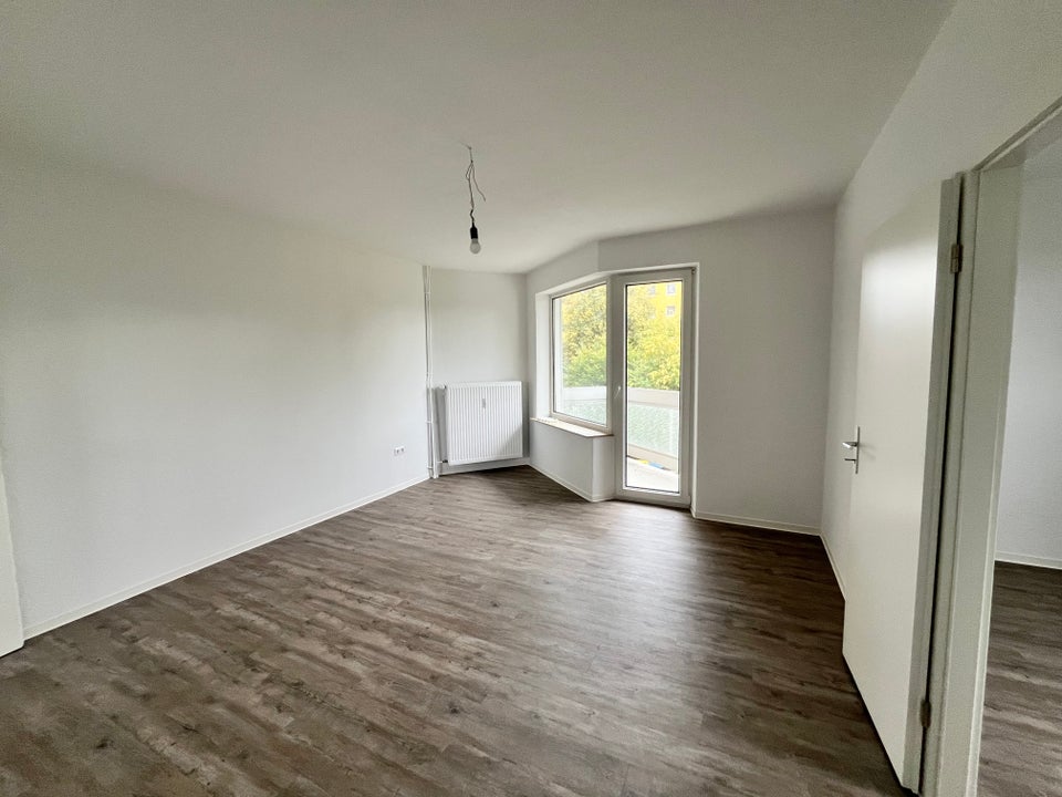Attraktiv! Individuelle 2,5-Zimmer-Wohnung - Photo 1
