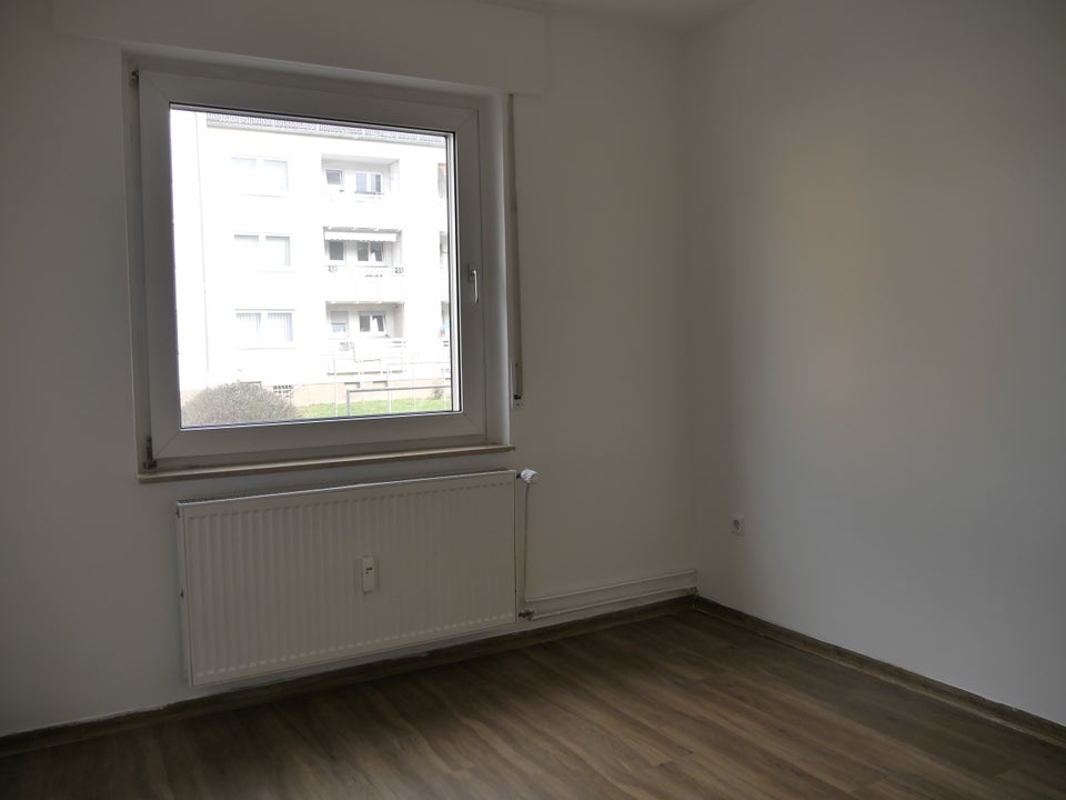 Schöne 3-Zimmer-Wohnung mit Tageslichtbad und Balkon in Hanau zu vermieten - Photo 1