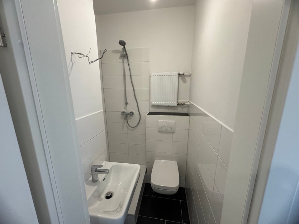 Dein neues Zuhause, hoch über den Dächern der Stadt! - Foto 1