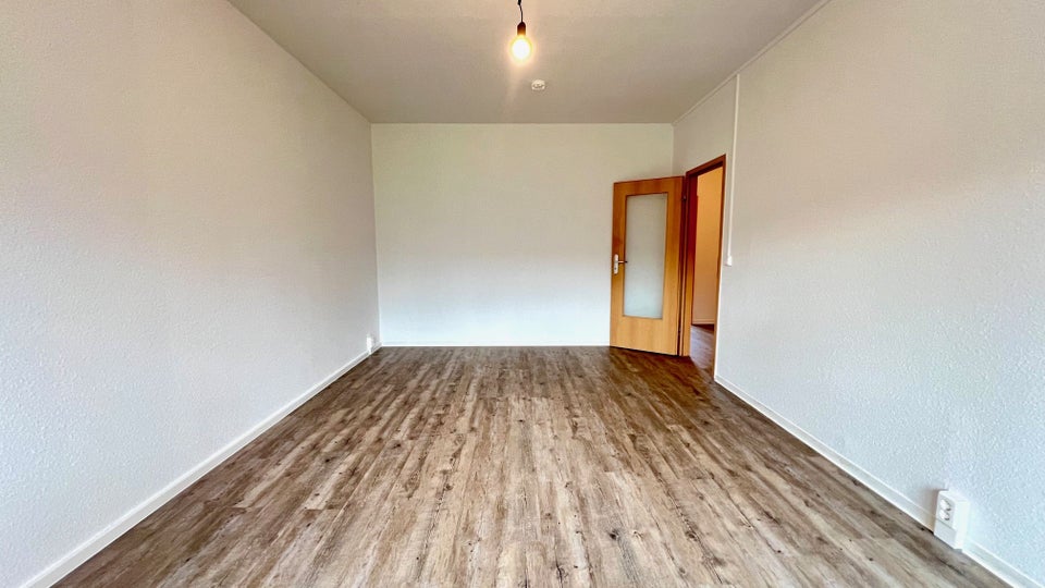 Schöne 3-Zimmerwohnung mit Balkon im Erdgeschoß! - Photo 4