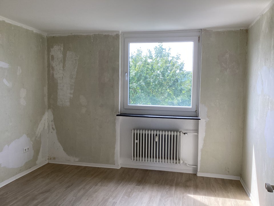 Geräumige 2,5-Raumwohnung mit tollem Blick ins Grüne - Foto 1