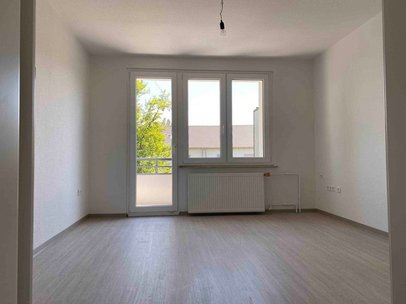 3-Zimmer Erdgeschosswohnung mit Dusche - Foto 1