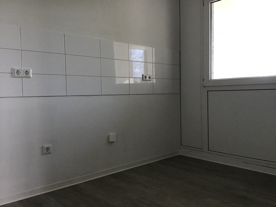 Da kommt man gern Heim: gemütliche 3-Raum-Wohnung für die kleine Familie! - Photo 1