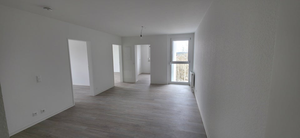 Ein tolles Wohngefühl: geräumige 3,5-Zimmer-Wohnung mit Balkon - Photo 5