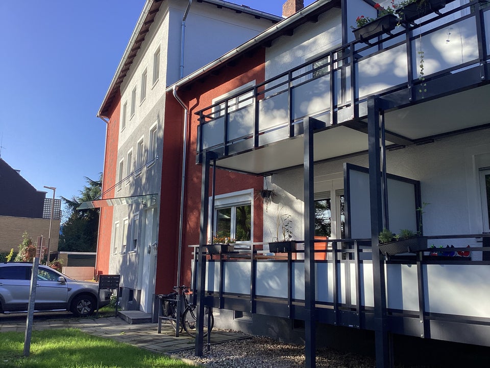 Bald verfügbar! 2-Raum Ergeschosswohnung mit Balkon - Foto 2