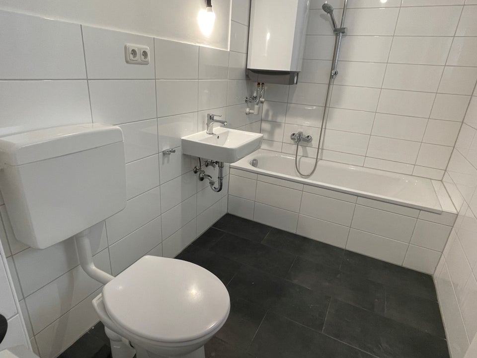 Sanierte 3-Zimmerwohnung mit Balkon - Photo 4