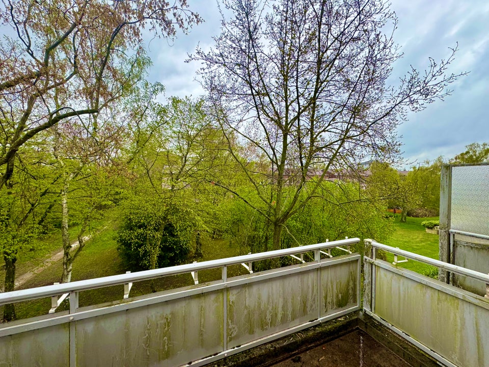 Teilsanierte 2-Zimmer-Wohnung im Herzen von Lichtenrade mit Balkon - Photo 3