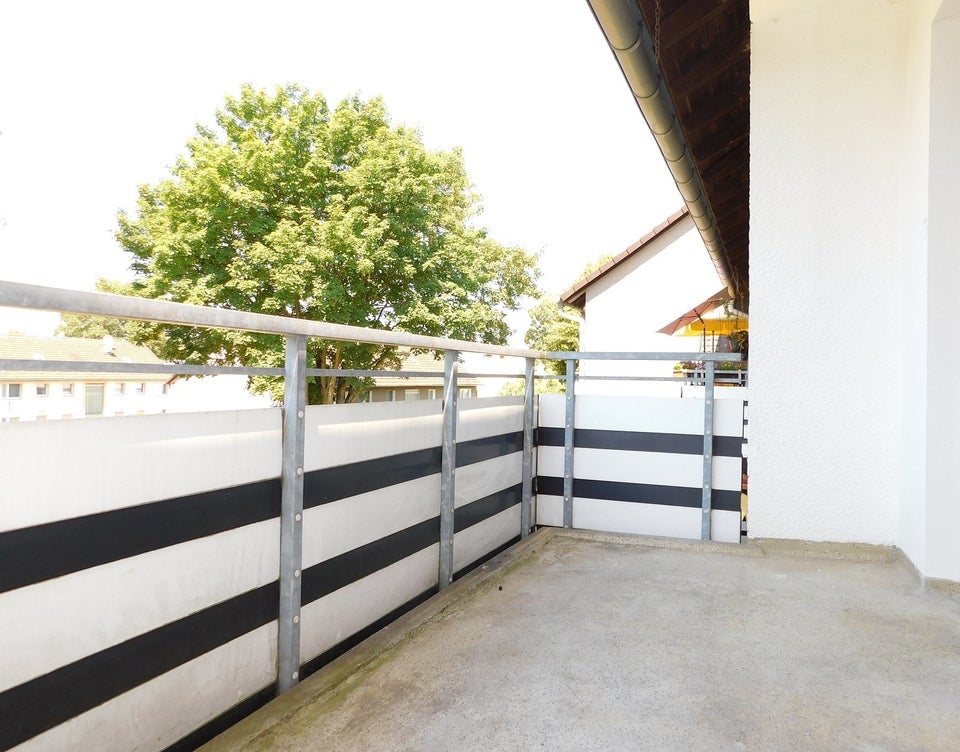 Gemütliche 3-Zi.-Whg. mit neuem Bad und neuem Boden - Foto 1