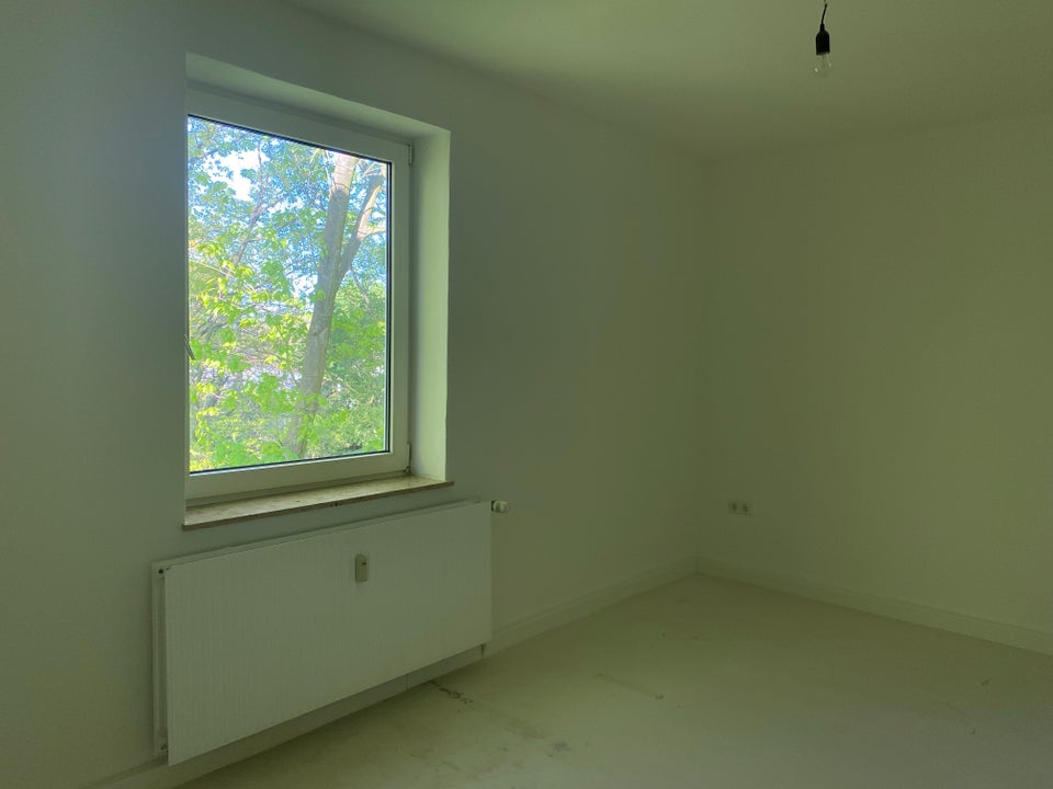 Gepflegte 3-Zimmer-Wohnung mit Einbauküche - Foto 1