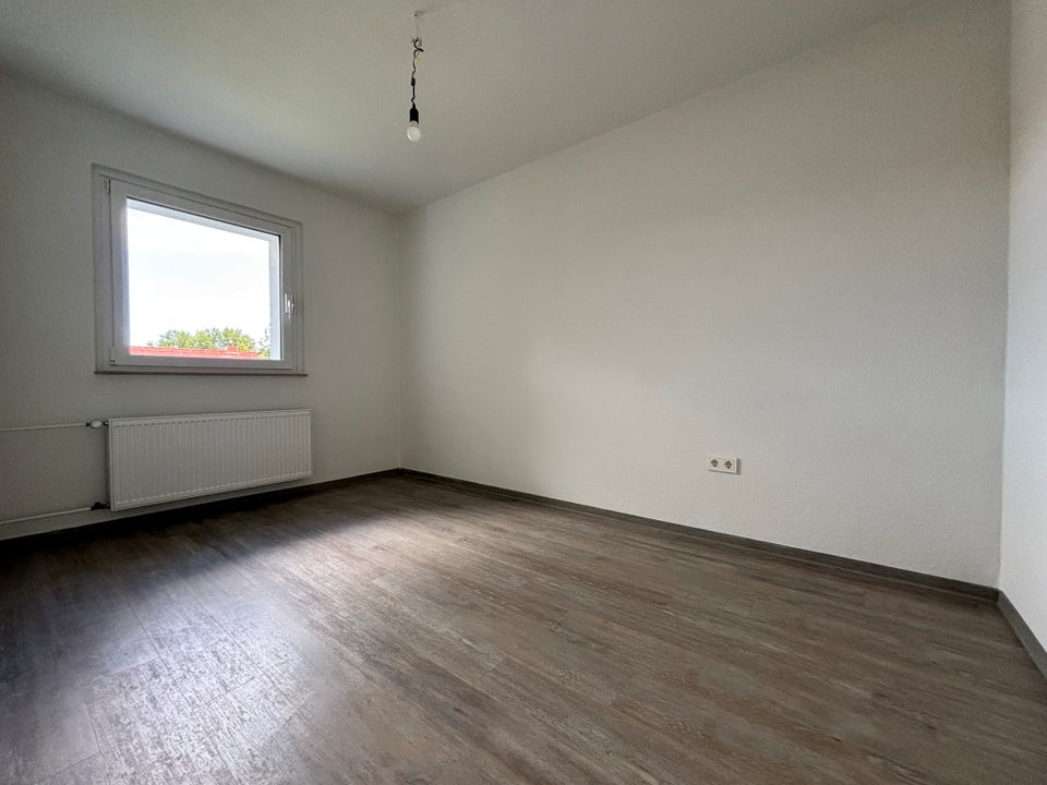 TOP renoviert: 3-Zimmer Wohnung in Do-Rahm mit weitläufigen Balkon - Foto 2