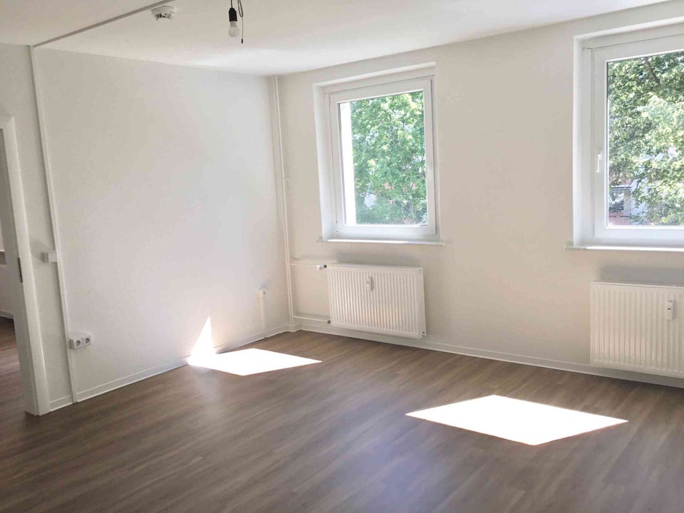 3-Zimmer-Wohnung mit Balkon in zentraler Lage - Foto 1
