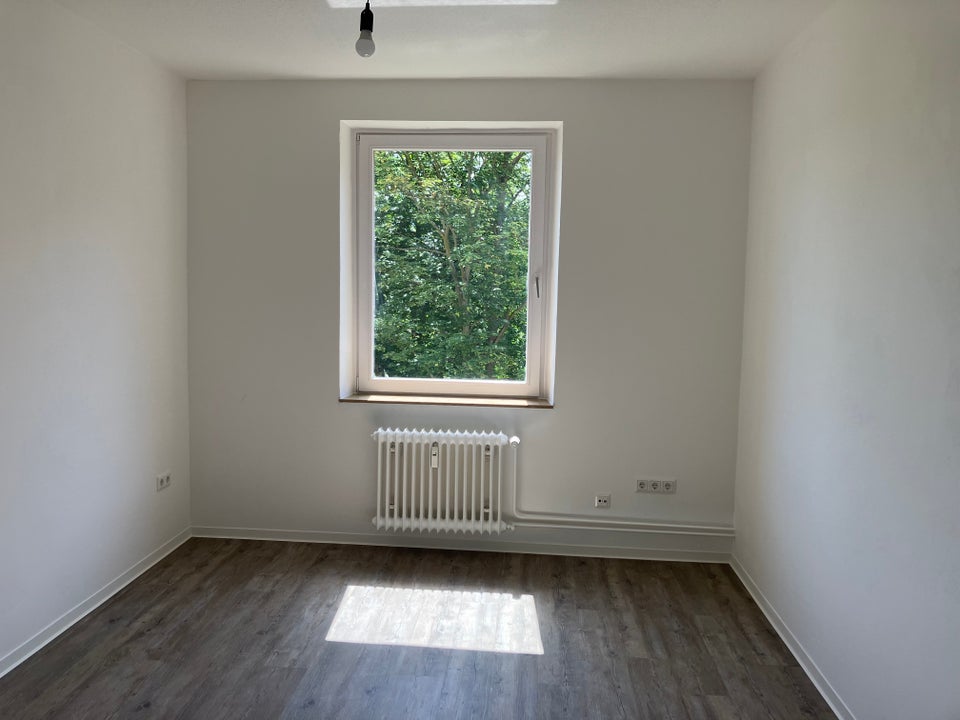 Wo das Leben so spielt - günstig geschnittene 3-Zimmer-Wohnung im Keplerkiez - Foto 1