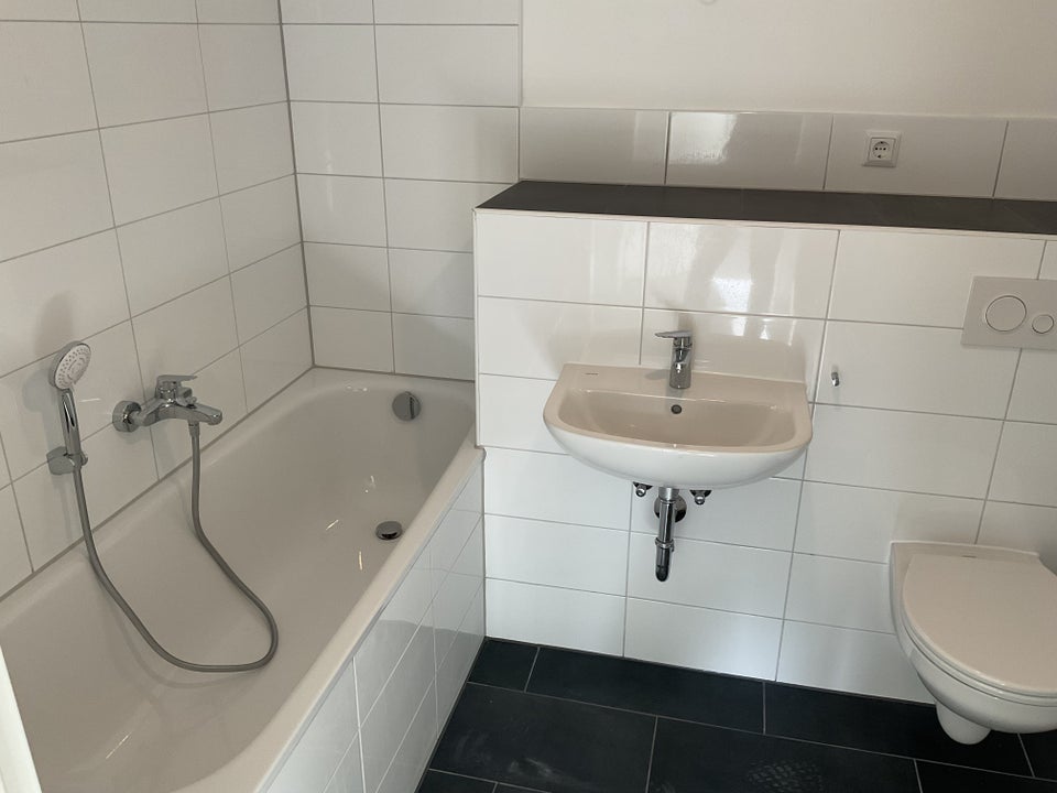 Reinkommen und Wohlfühlen: praktische 2-Zimmer-Wohnung - Photo 3