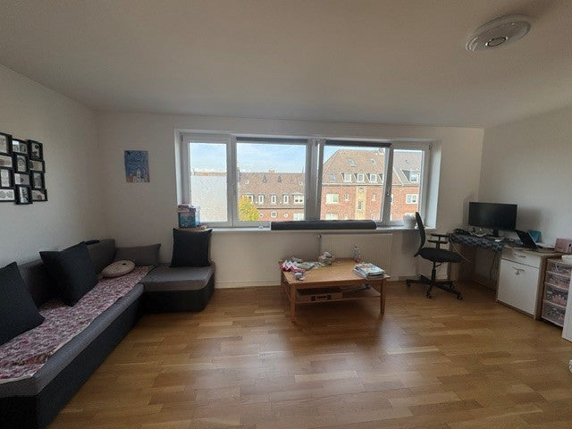 2-Zimmer-Wohnung in zentraler Lage - mit Einbauküche - Foto 1