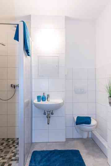 Auf gute Nachbarschaft: ansprechende 2-Zimmer-Wohnung mit Balkon sucht Nachmieter*in! - Foto 2