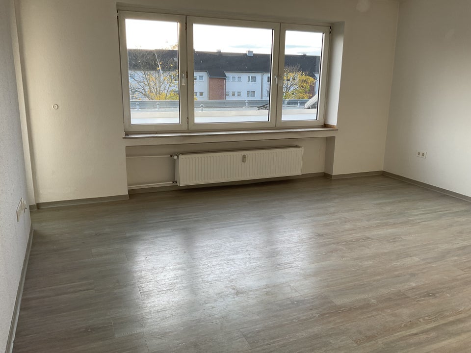 Schöne Wohnung sucht Mieter: interessante 4-Zimmer-Wohnung - Photo 1