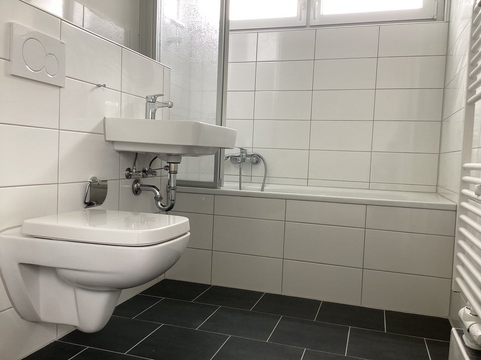 Helle und geräumige 2-Zimmer in Baumheide zu vermieten. - Foto 2