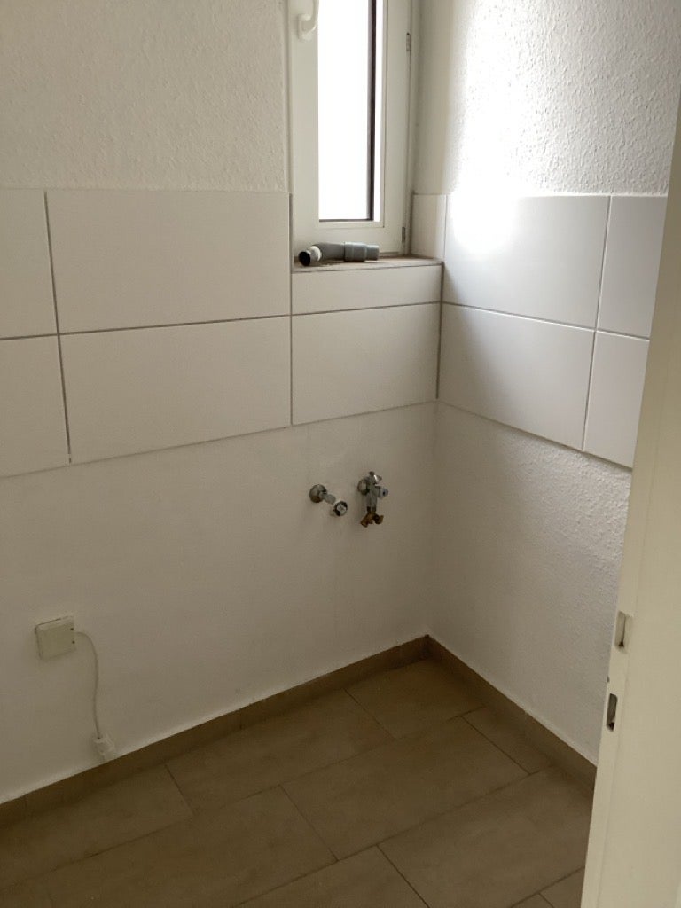 Bezugsfertig zum 01.06.2026: Gemütliche 2-Zimmer-Wohnung mit neuem Bad - Foto 4