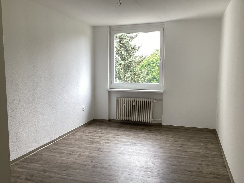 Wohnen in Schildesche - Renovierte 3-Zimmer Wohnung mit Balkon! - Foto 2