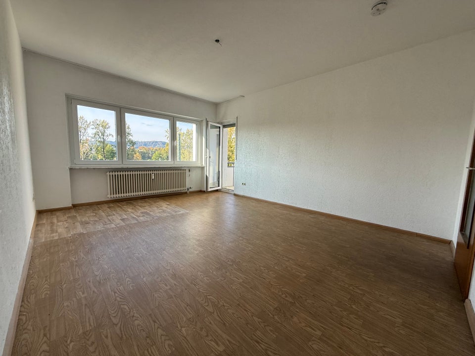 Großzügige 3-Zimmer-Wohnung in Zentraler und dennoch ruhige Wohnlage - Foto 1