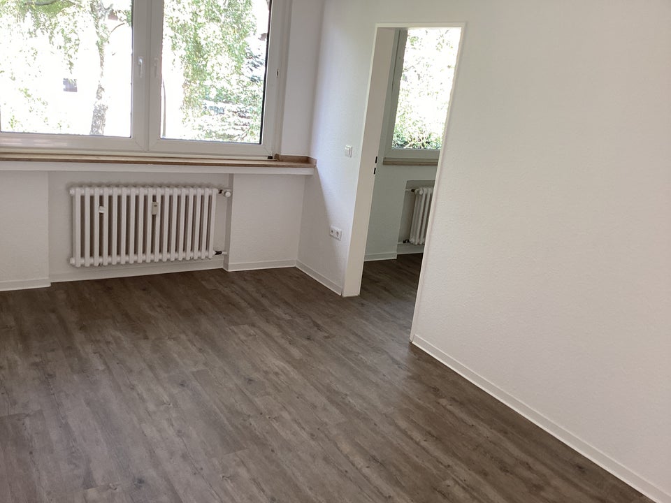 Bald verfügbar! Großzügige 4-Zimmer-Wohnung mit Balkon - Foto 1