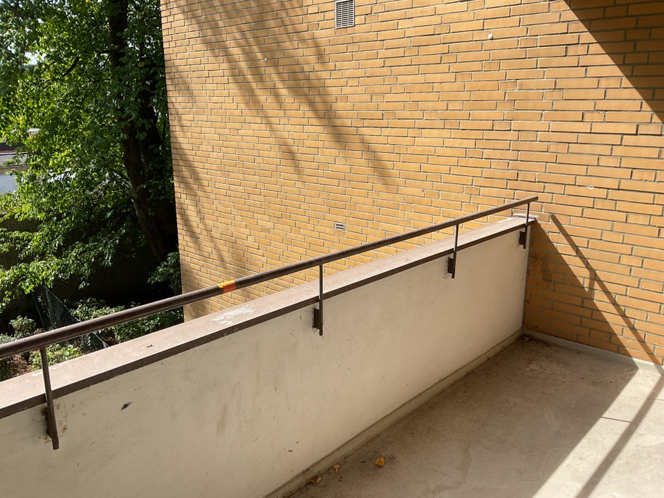 Moderne und frisch renovierte 2-Zimmer-Wohnung mit Balkon - Foto 4