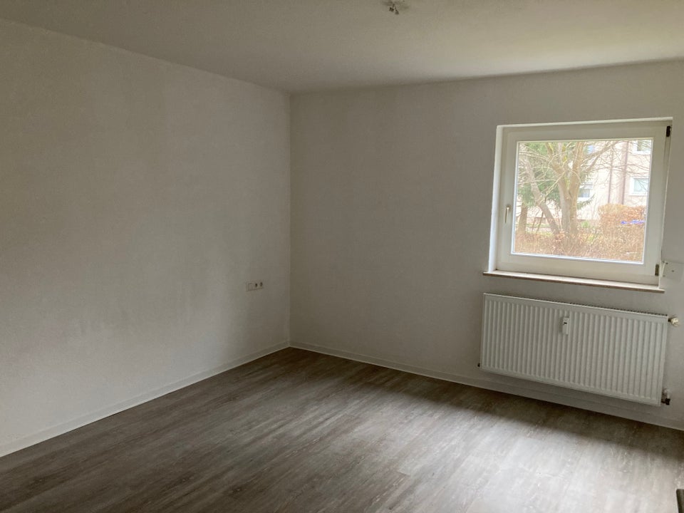 Preiswerte und ansprechende 3-Zimmer-Wohnung - Foto 1