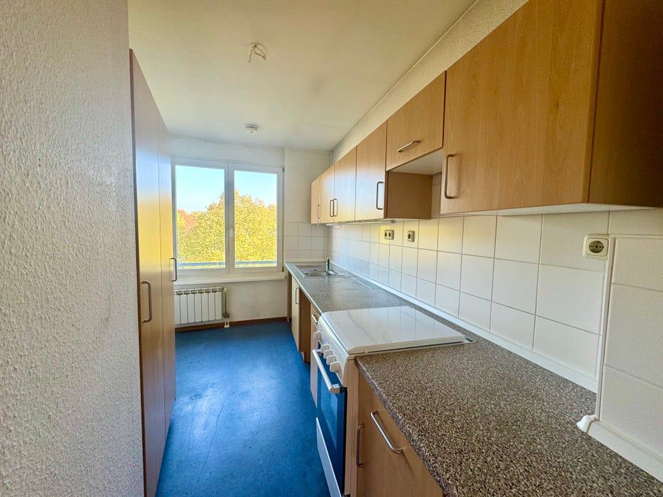 Geräumige 2-Zimmer-Dachgeschosswohnung mit Balkon in Berlin-Marienfelde – Ideal für Individualisten - Photo 2