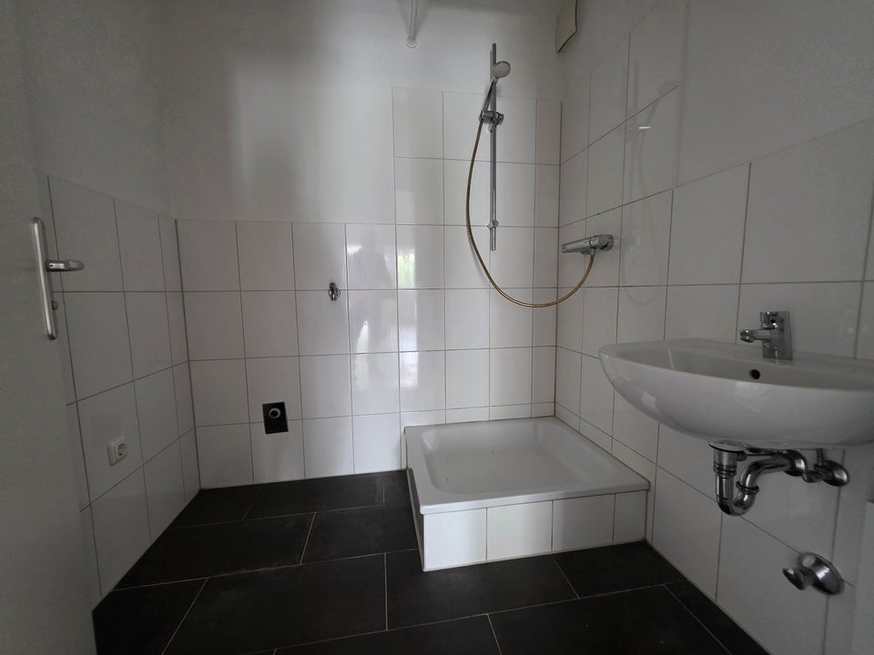 Helle 4- Zimmer-Wohnung wartet auf nette Mieter! - Photo 5