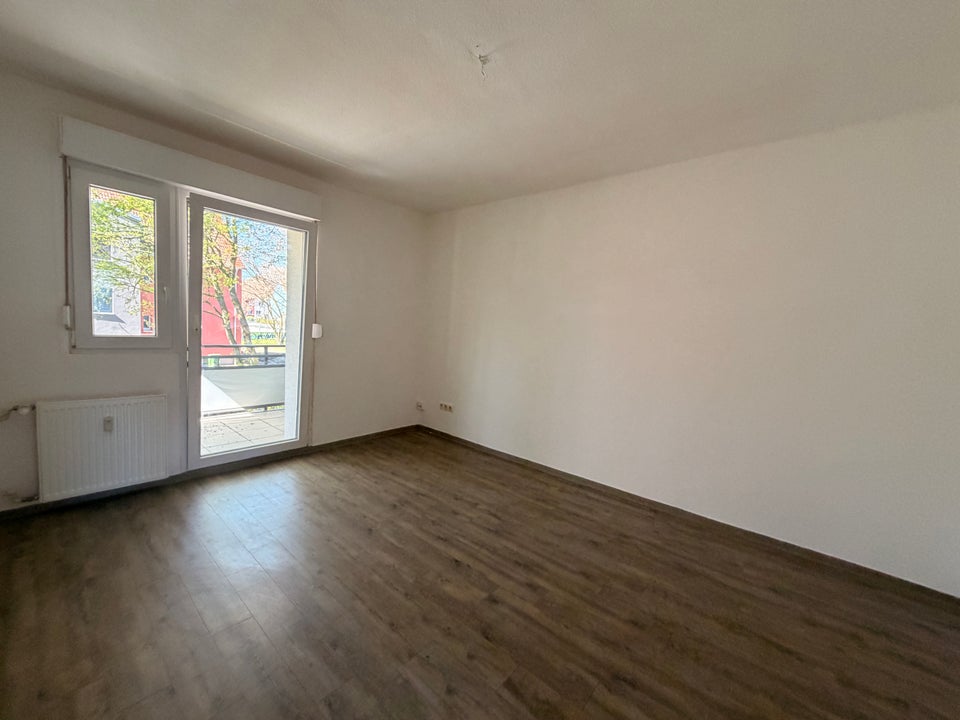 Schöne Wohnung: günstig geschnittene 2,5-Zimmer-Wohnung - Photo 2