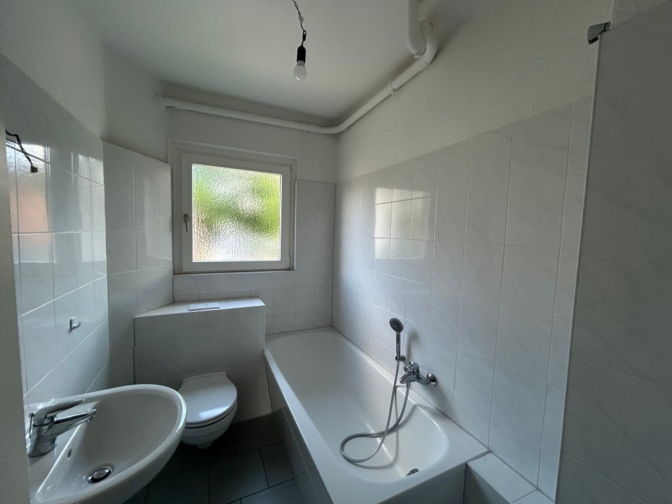 Große Küche, tolle Wohnung - Ihre Belohnung? - Photo 3