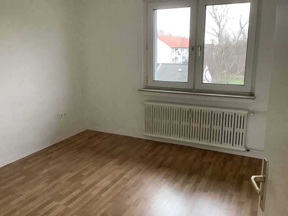 Schicksal - preiswerte 3,5-Zi.-Wohnung - Photo 4