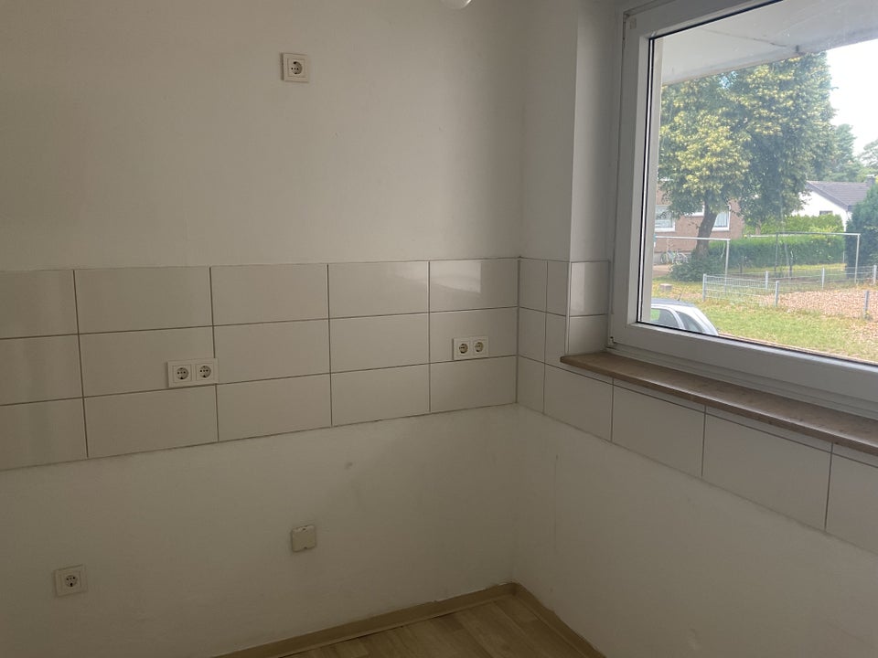 2-Zimmer EG-Wohnung mit Balkon in Bielefeld Sennestadt! - Photo 2
