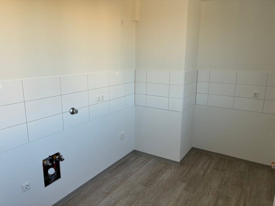 Helle und freundliche 3-Zimmer-Wohnung in zentraler Lage - frisch renoviert - Photo 1