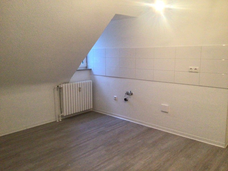 Nette Nachbarn gesucht: praktische 2-Zi.-DG - Foto 2