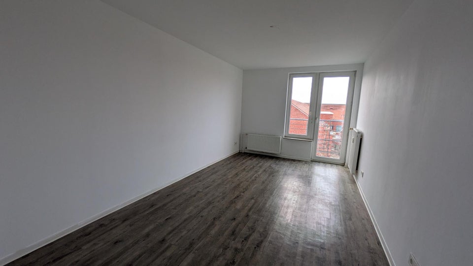Bezugsfertige 4- Zimmer- Wohnung - Photo 2