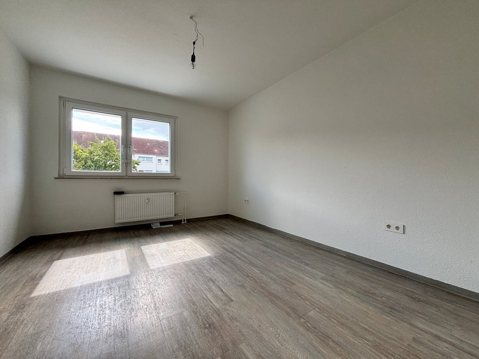 TOP renoviert: 3-Zimmer Wohnung in Do-Rahm mit weitläufigen Balkon - Foto 4