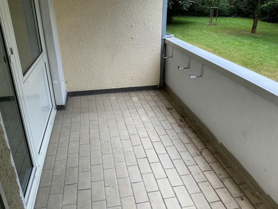 Schöne 2,5-Zimmer-Wohnung mit Tageslichtbad und Balkon in Neu-Isenburg zu vermieten - Foto 4