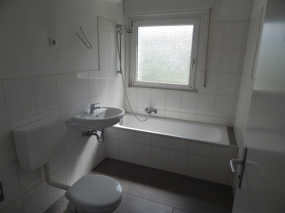Bezugsfertige 3-Zimmer-Wohnung mit Terrasse am Wehberg! - Foto 3