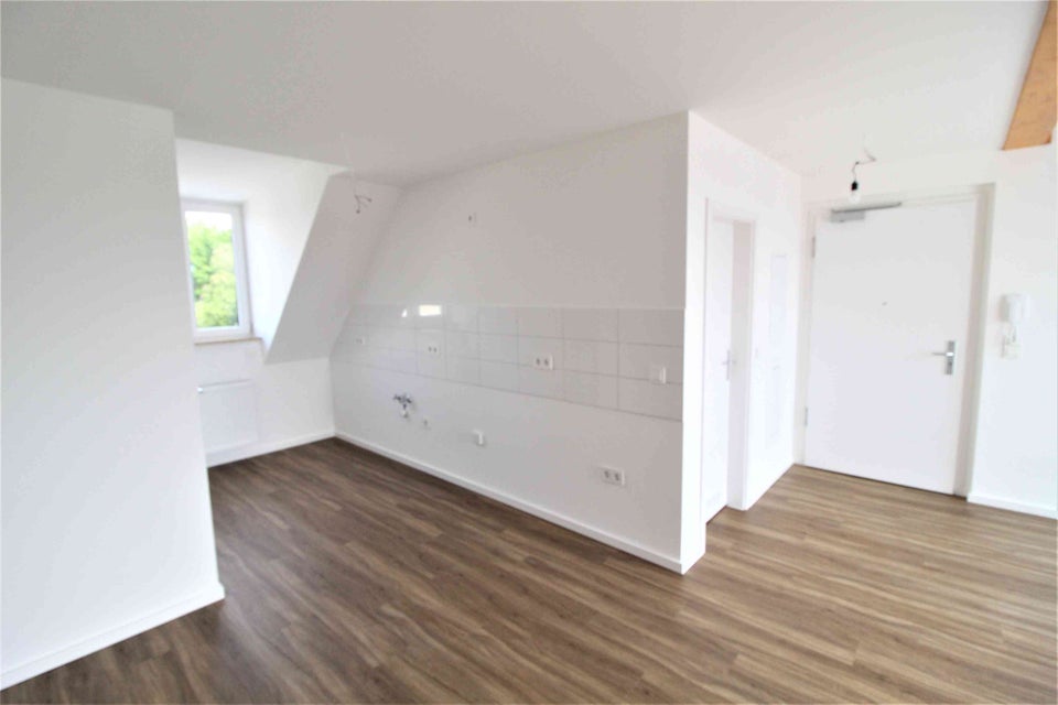 Etwas Besonderes: 2-Zimmer-DG-Wohnung mit Galerie - Photo 3