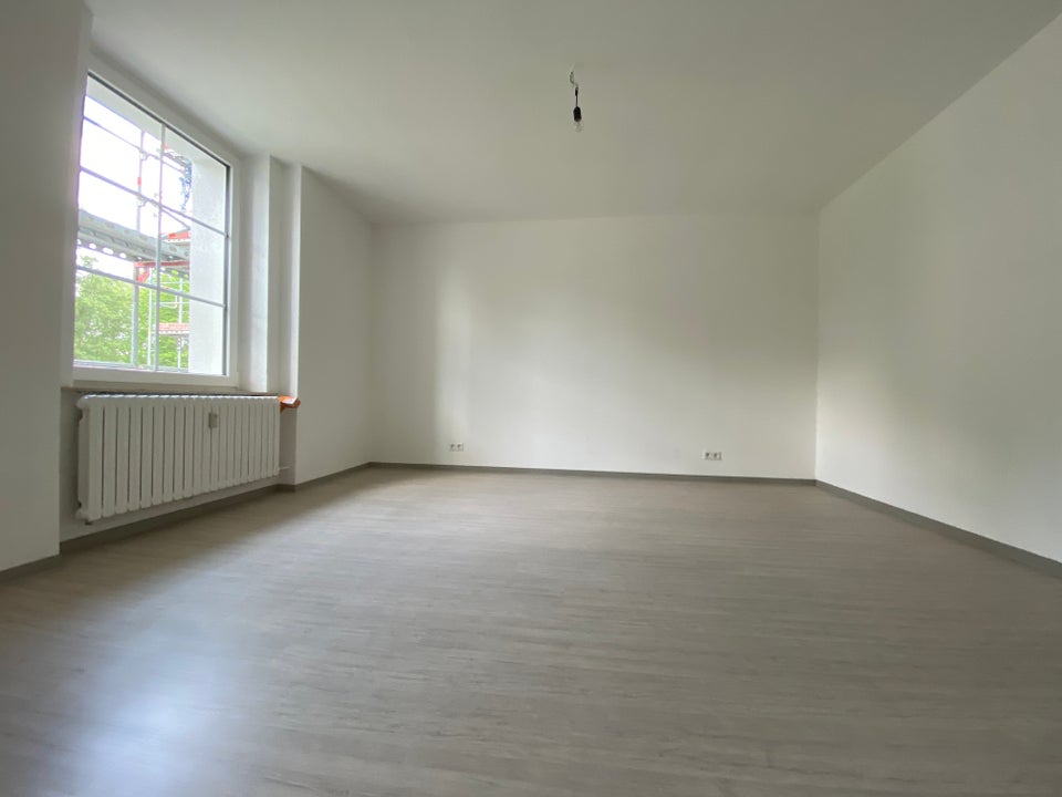 Weitläufige 3-Zimmer Wohnung in direkter Waldnähe - Foto 1