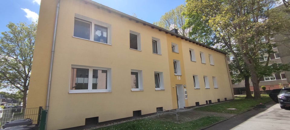 Hier fühlen Sie sich wohl: individuelle 3,5-Zimmer-Wohnung - Foto 1