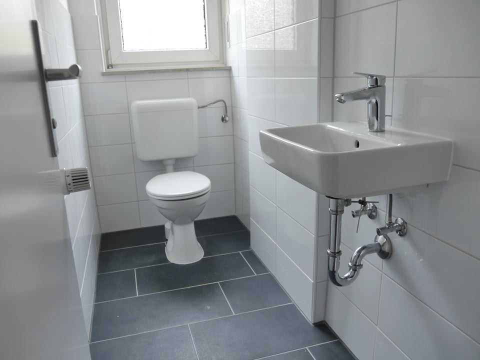 Schöne 3-Zimmer-Wohnung mit Tageslichtbad und Balkon in Neu-Isenburg zu vermieten - Photo 4