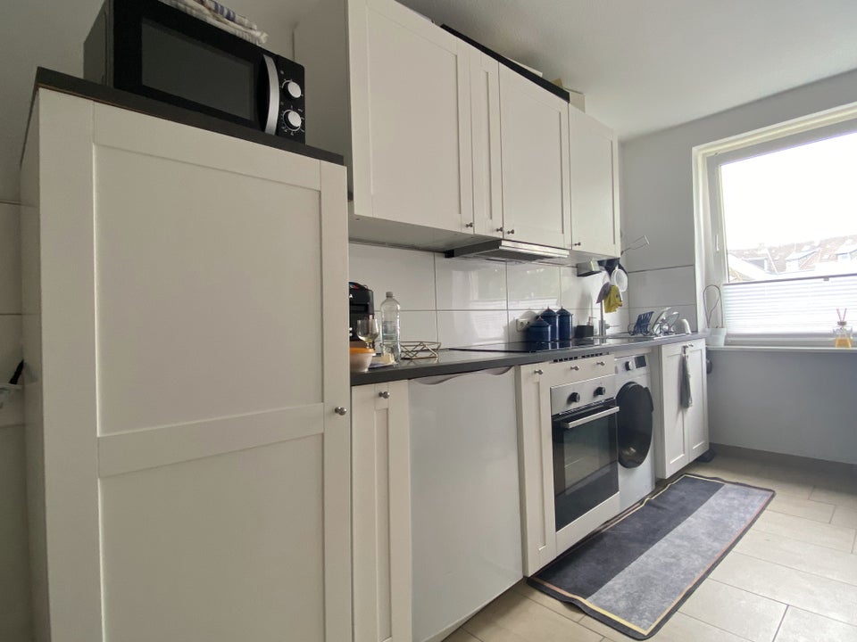 Tolle 1-Zimmer-Wohnung mit großer Wohnküche und separatem Schlafzimmer - Photo 3