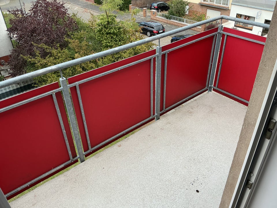 Schöne 2-Zimmer-Wohnung mit Tageslichtbad und Balkon in Hanau-Großauheim zu vermieten - Photo 5
